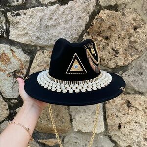 Stylish Black and Gold Fedora Hat